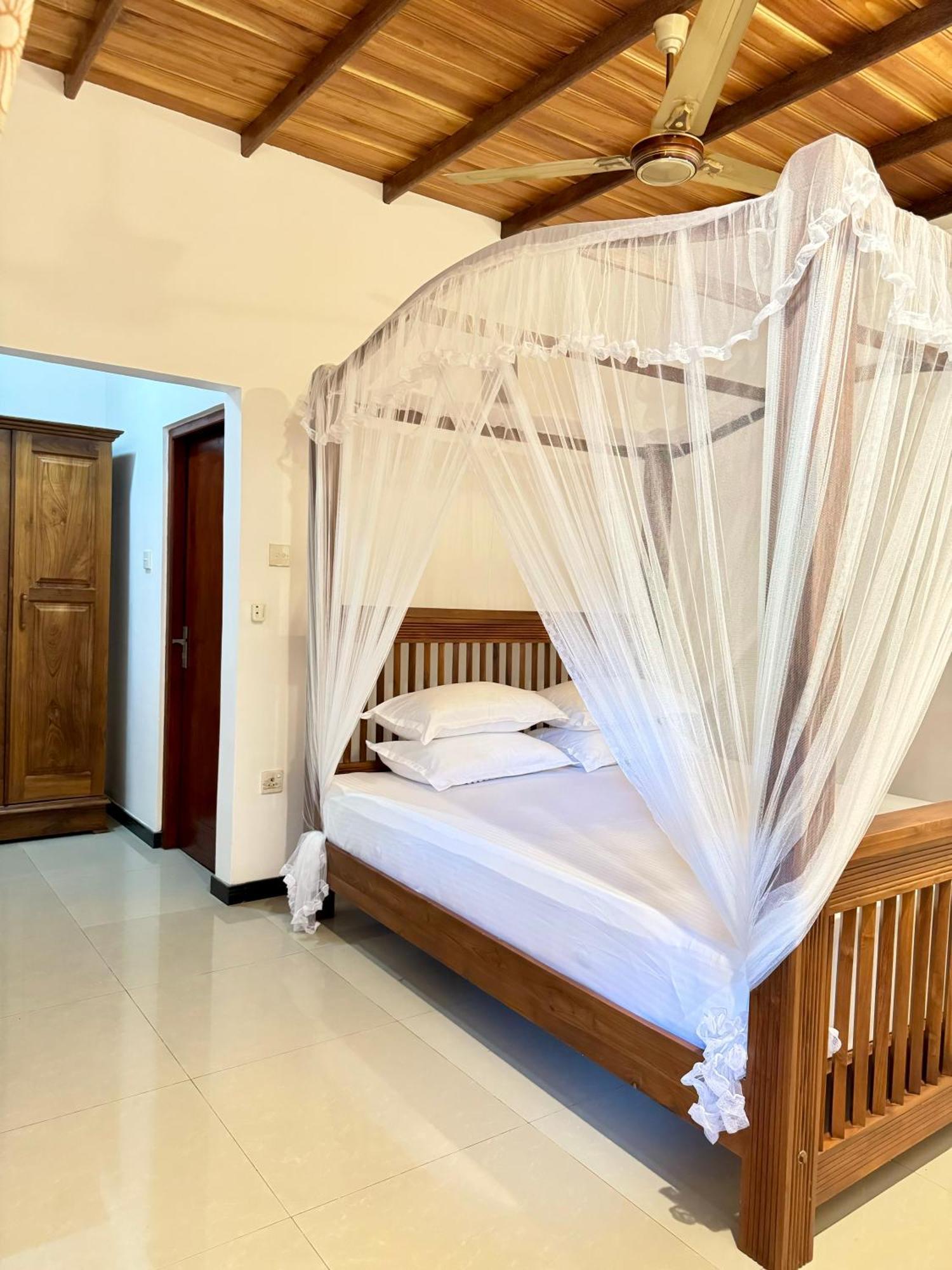 Villa 4U Бентота Экстерьер фото